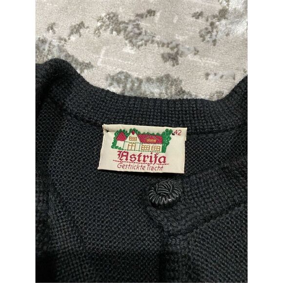 Size L/12/42, black vintage Astrifa 100% wool cardigan black rose style buttons. - Picture 11 of 13